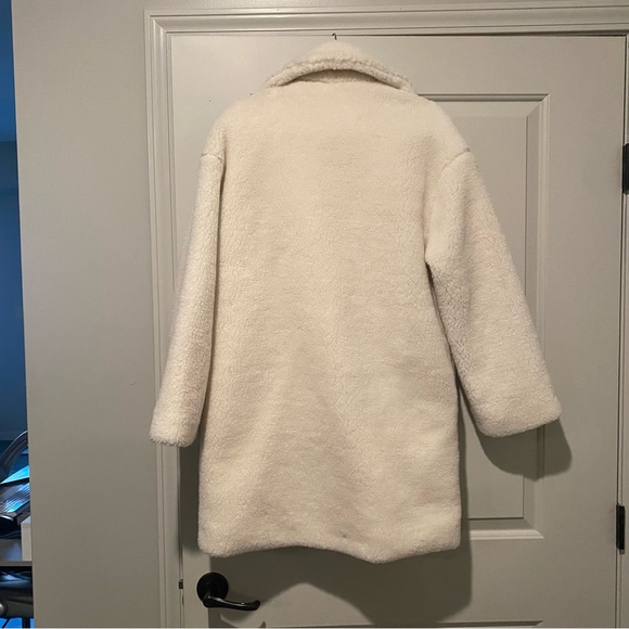 NWOT Abercrombie Teddy Coat - Picture 2 of 5